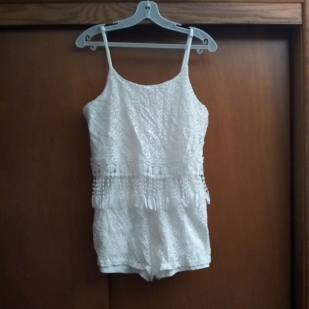 *Final Sell Price* Almost Famous Romper - Picture 1 of 5